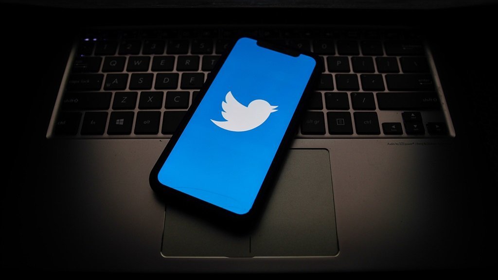 Twitter - Lance le signalement contre les tweets trompeurs