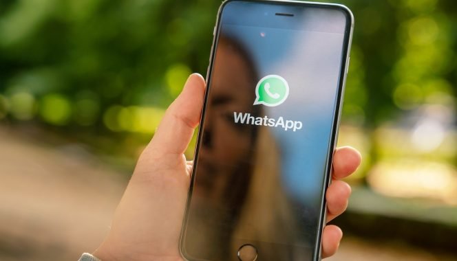WhatsApp ajoute une Fonction de Transcription des Messages Vocaux | FORCINEWS